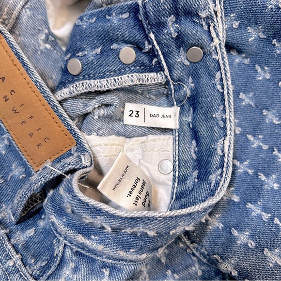 PACSUN $65 Medium Wash Distressed Dad Jean High Rise Straight Leg Size 25 - Picture 5 of 7